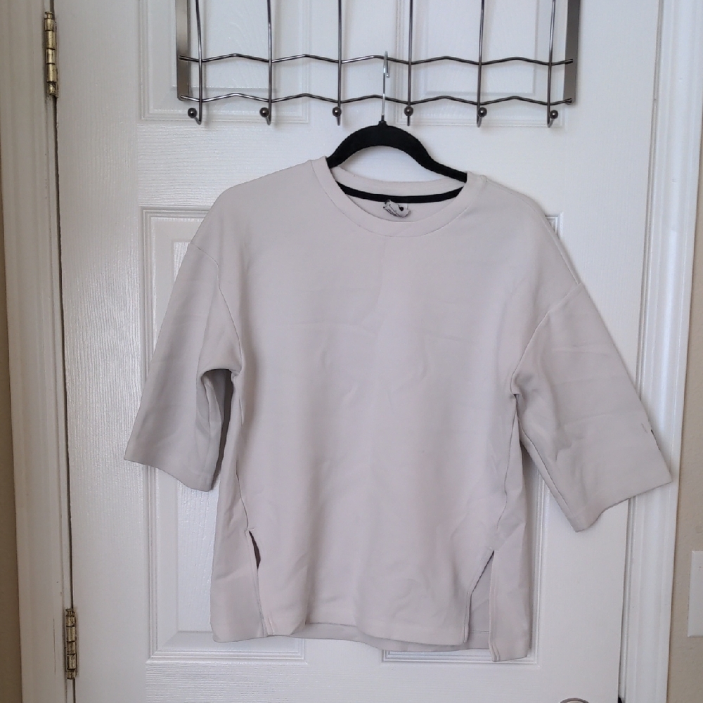 Nike Black and Cream Short Sleeve Top